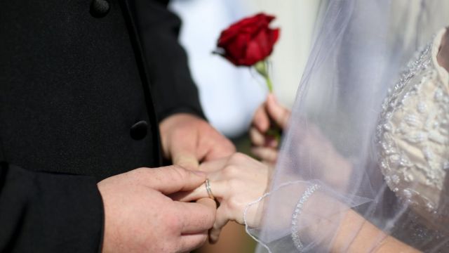 أكثر من خمسة الآف أردني تزوجوا على زوجاتهم العام الماضي