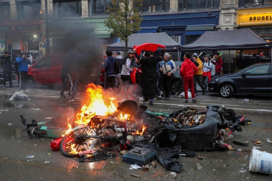 أعمال شغب في بروكسل عقب خسارة بلجيكا من المغرب في كأس العالم - صور