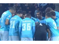 الزعيم يواصل صدارة الدوري بالتعادل أمام الرمثا