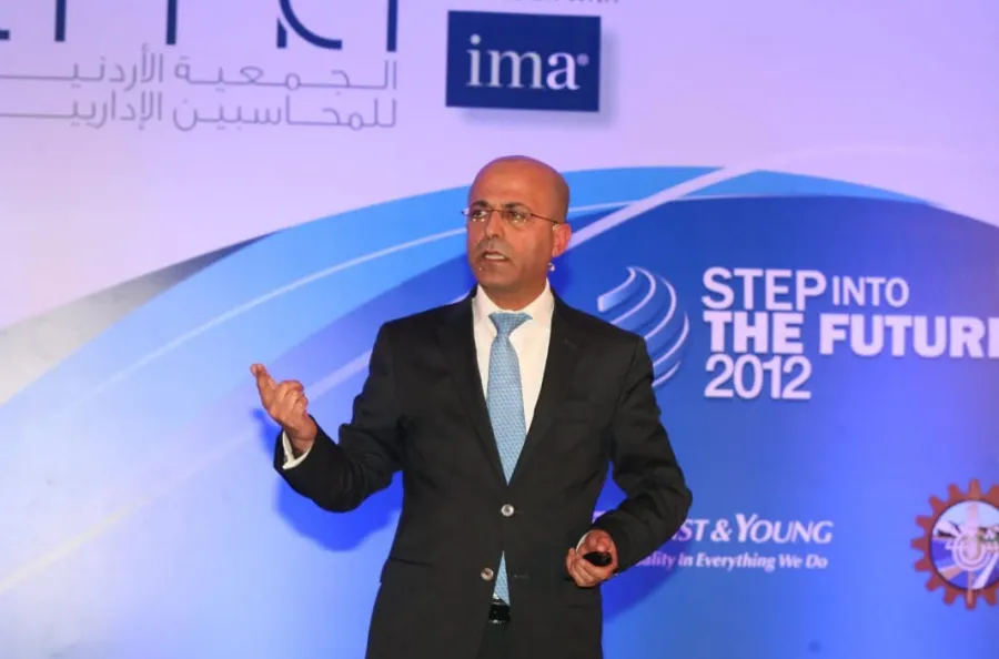 الكركي ينال لقب معالي 