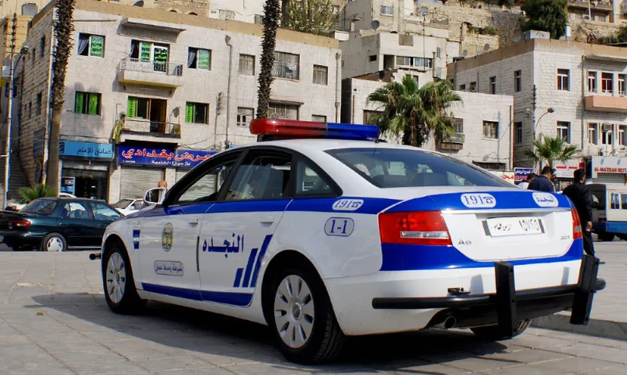 طعن 3 طلاب قرب عمان.. والأمن يتدخل