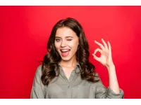 "من غمزة إلى تعال أبسطك".. فتاة توقع مصريا في عمّان (فيديو)