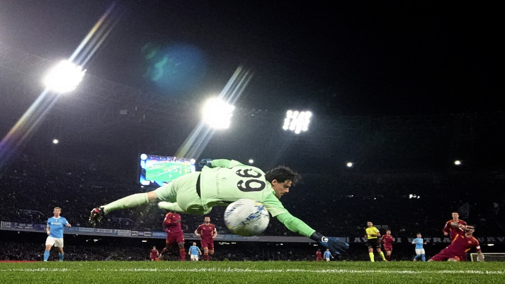 نابولي وروما يتعادلان في الدوري الايطالي وسانتوس ينقذ فريقه