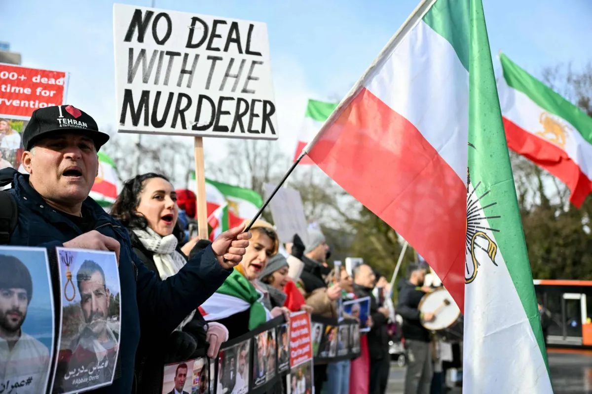 هتافات مناوئة للقيادة في اربعينية ضحايا الاحتجاجات بايران