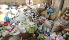 اربد.. اتلاف اكثر من 100 كيلو مواد تموينية وسكاكر منتهية الصلاحية