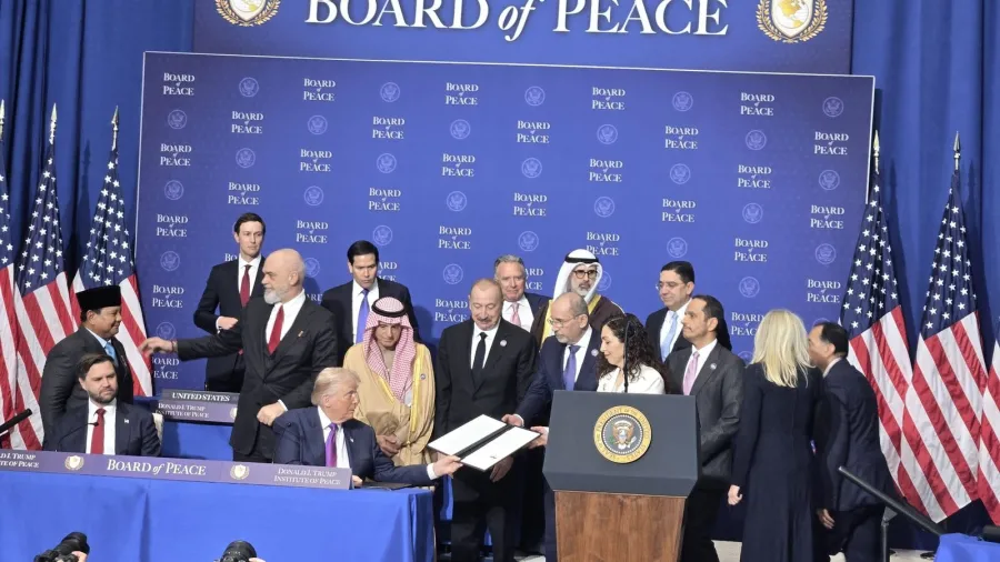 وزير الخارجية يمثل الأردن في اجتماع مجلس السلام