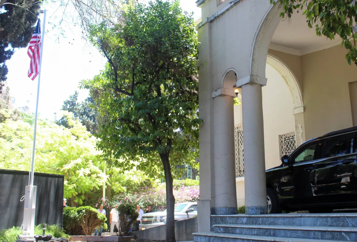 واشنطن تدرس إعادة فتح سفارتها في دمشق