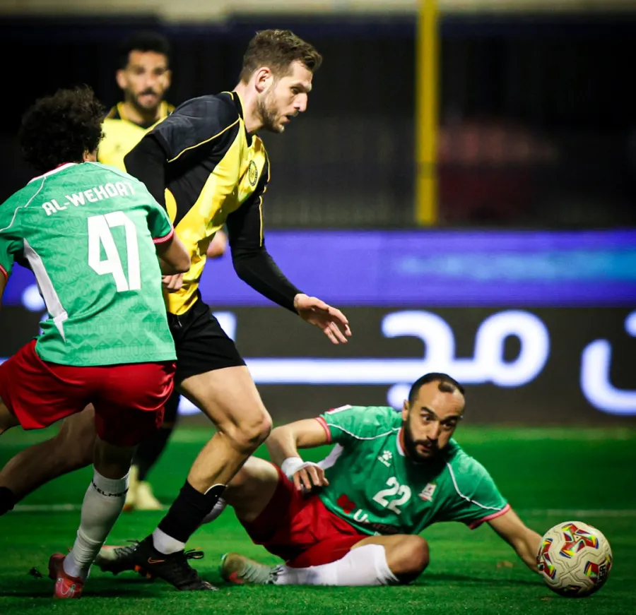 صدارة ملكية بامتياز.. الحسين اربد يحسم القمة أمام الوحدات ويشعل صراع اللقب