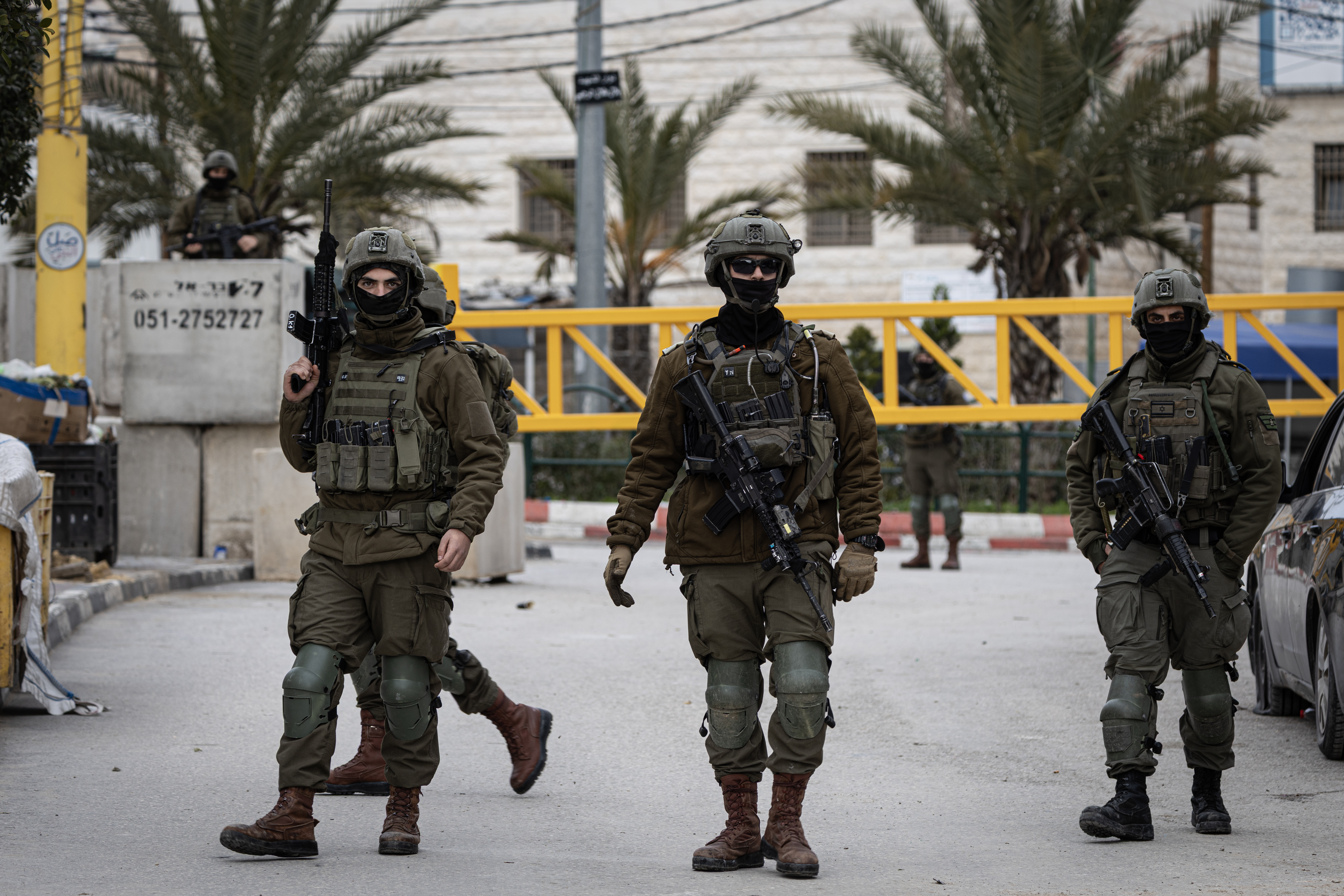 تصاعد التوتر في الضفة: اعتداءات للمستوطنين وقوات الاحتلال توقع إصابات